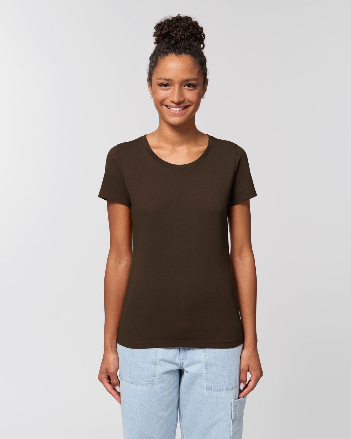 Stella_Expresser_Deep_Chocolate_Studio_Front_Main_5