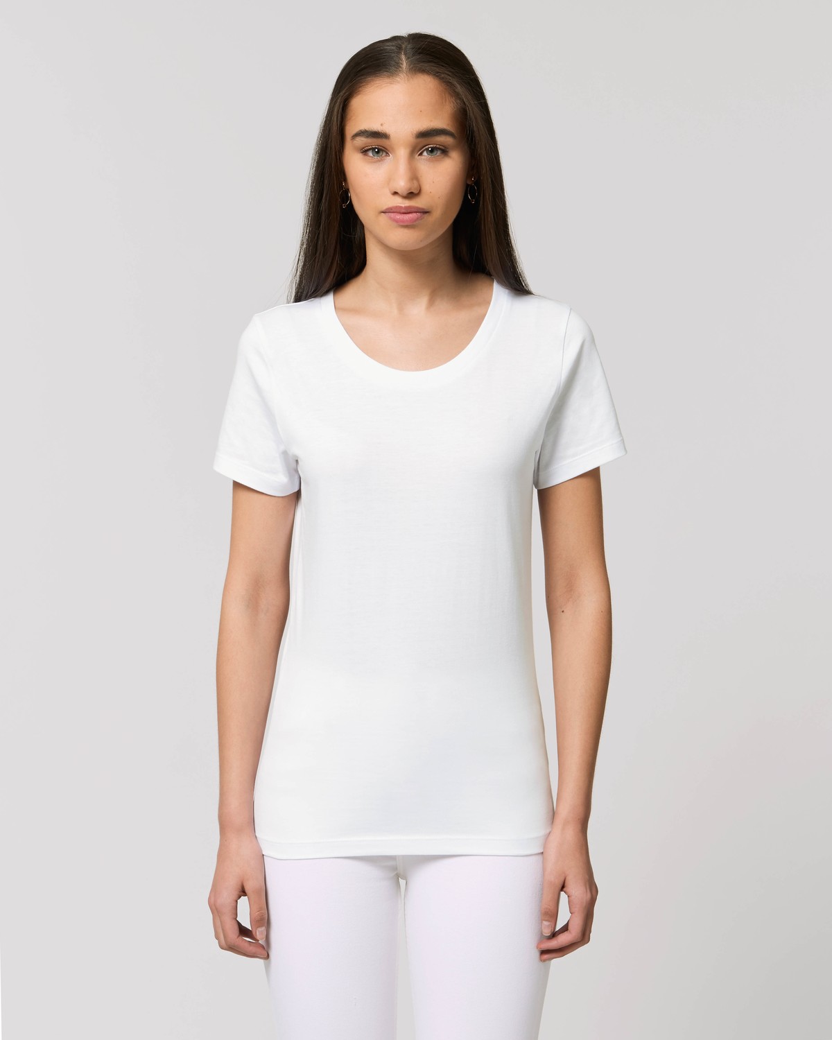 Stella_Expresser_White_Studio_Front_Main_6